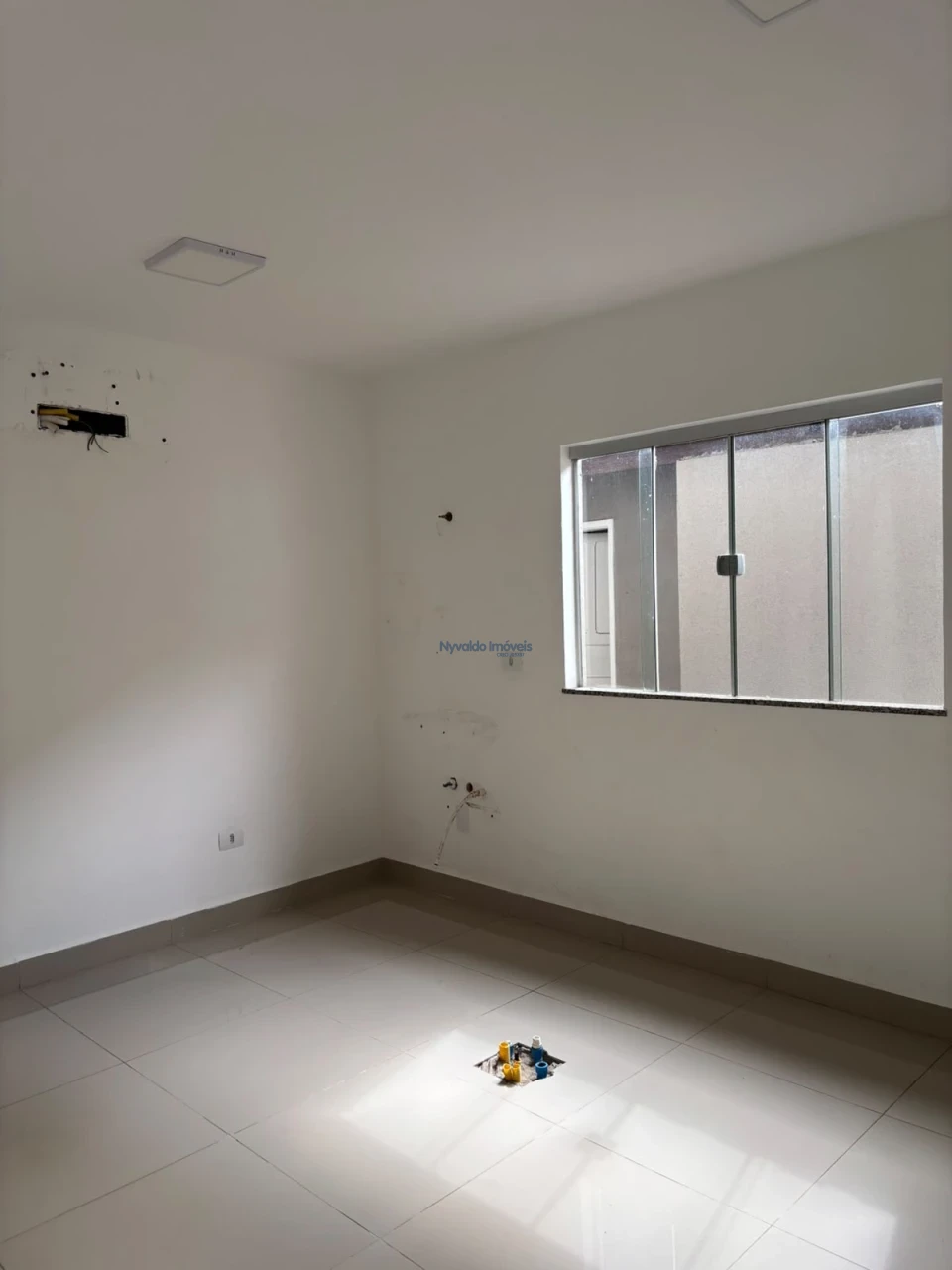Imagens do imóveis CASA A VENDA - RUA PAULO FRONTIN ,230 - EM AREA COMERCIAL.
