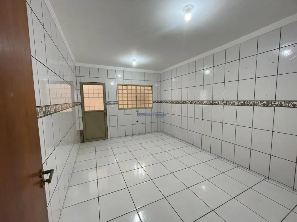 Imagens do imóveis Casa (03 dormitórios) Rua Laerte Pelizer, 154, Ibiporã-PR.