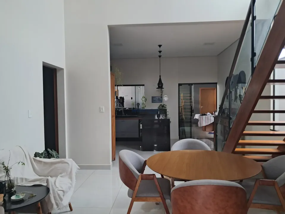 Imagens do imóveis Casa alto padrão no Jardim Residencial Vila Romana - Ibiporã -PR.