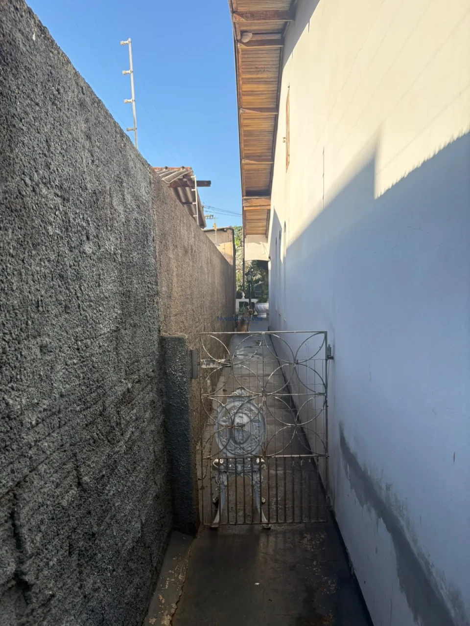 Imagens do imóveis Casa Avenida Senador Souza Naves, 763.