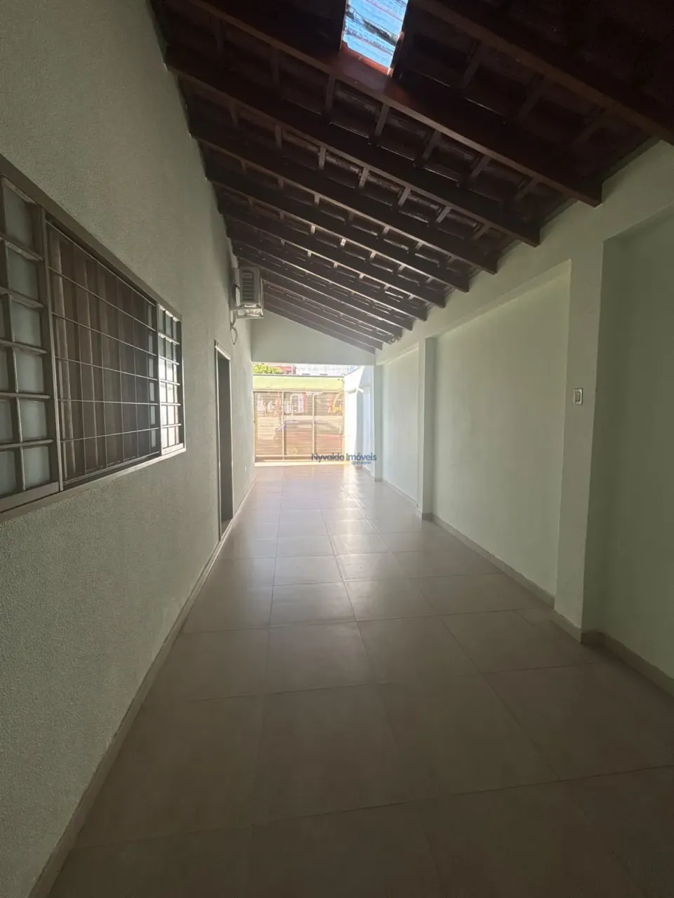 Imagens do imóveis Casa em alvenaria situada à Praça Ciro Ibirá de Barros, 51, Centro de Ibiporã - PR.