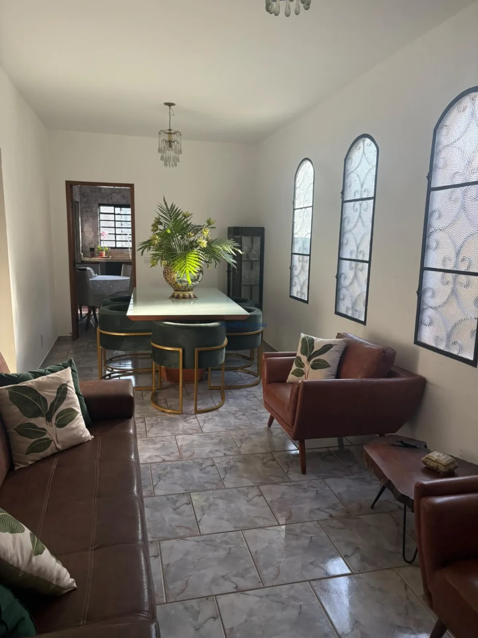 Imagens do imóveis Casa Avenida Senador Souza Naves, 763.