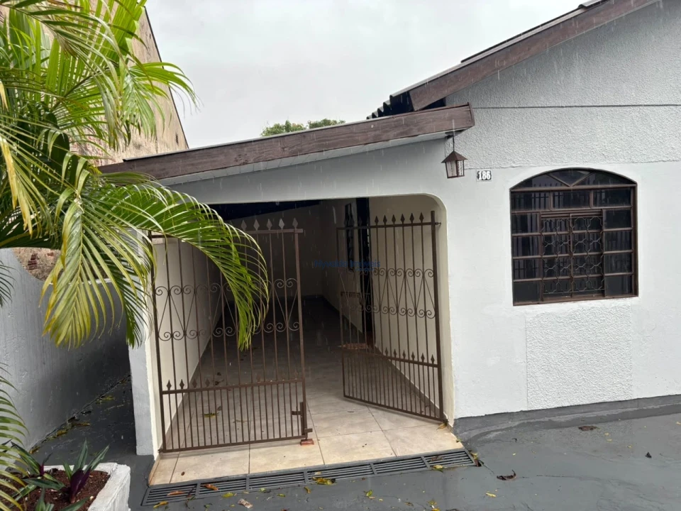 Imagens do imóveis CASA-  (3 dormitórios)RUA CEARA 186