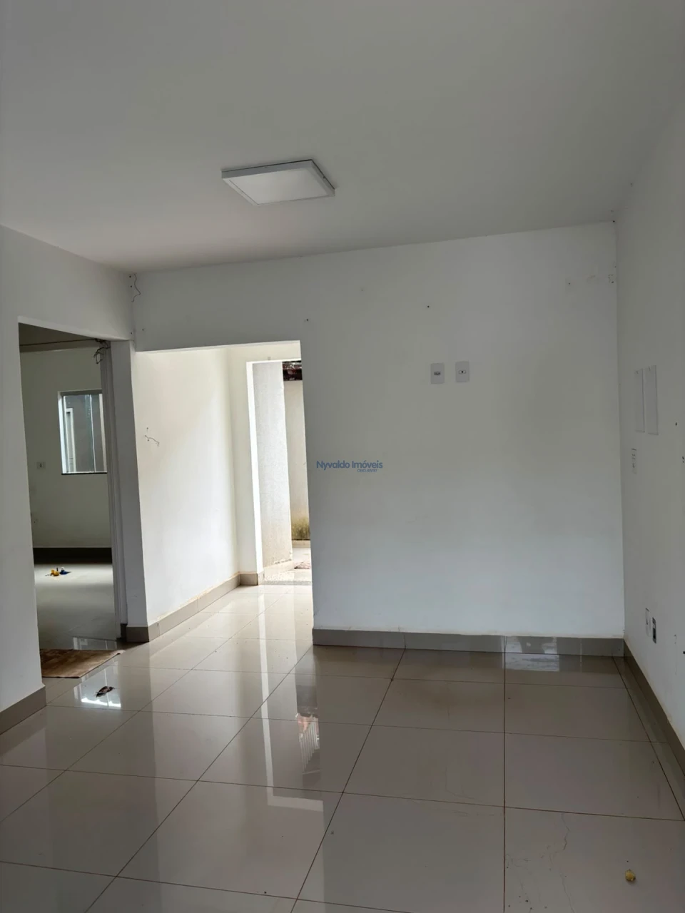 Imagens do imóveis CASA A VENDA - RUA PAULO FRONTIN ,230 - EM AREA COMERCIAL.