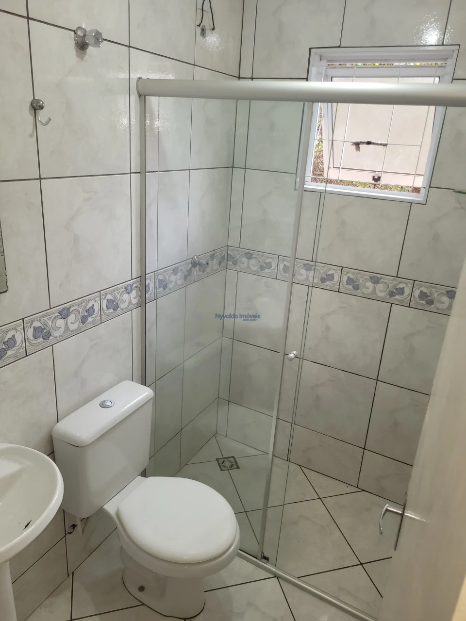 Imagens do imóveis EM BREVE !!!     03 (dormitórios) Rua das Acácias, n° 530