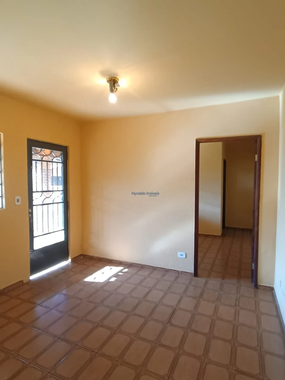 Imagens do imóveis *EM BREVE*    CASA FUNDOS CENTRO ( UM QUARTO)  *EM BREVE *