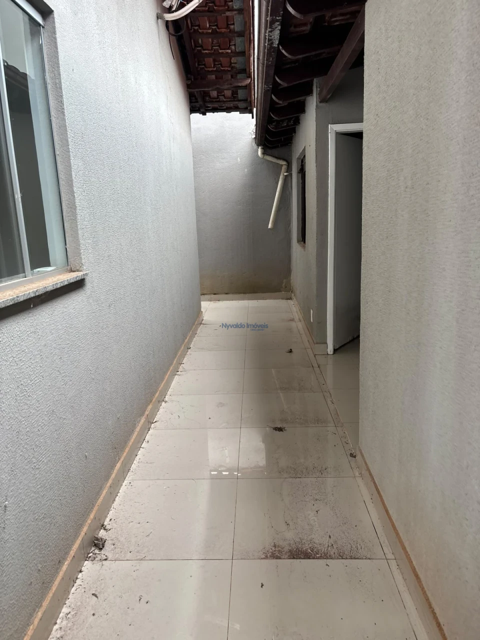 Imagens do imóveis CASA A VENDA - RUA PAULO FRONTIN ,230 - EM AREA COMERCIAL.