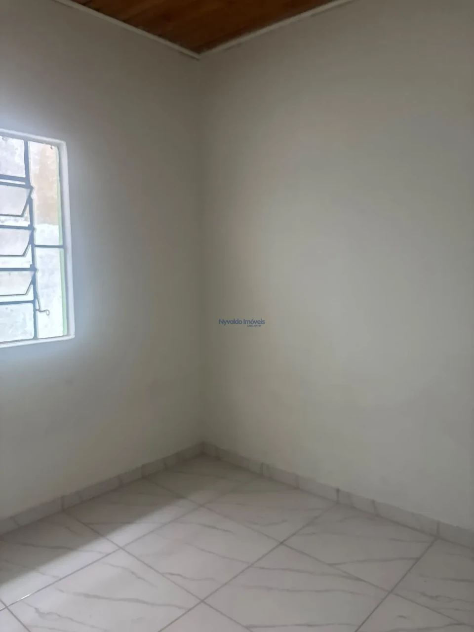 Imagens do imóveis CASA CENTRO FUNDOS DOIS DORMITÓRIOS
