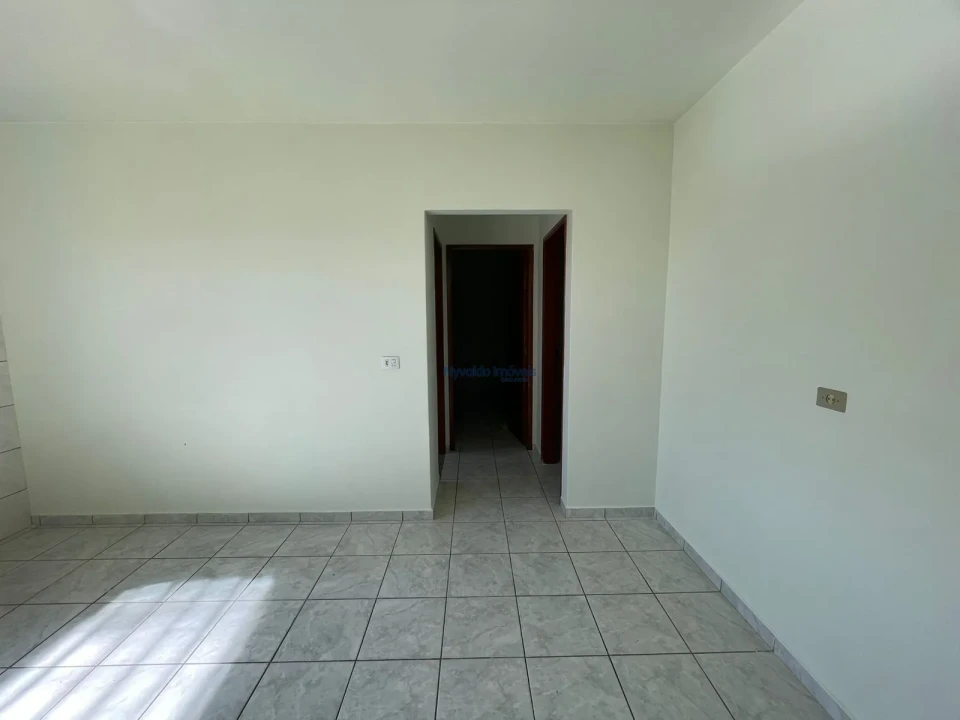 Casa (2 dormitórios) Rua Elvira Maria Aparecida Pelisson Leandro, 200.