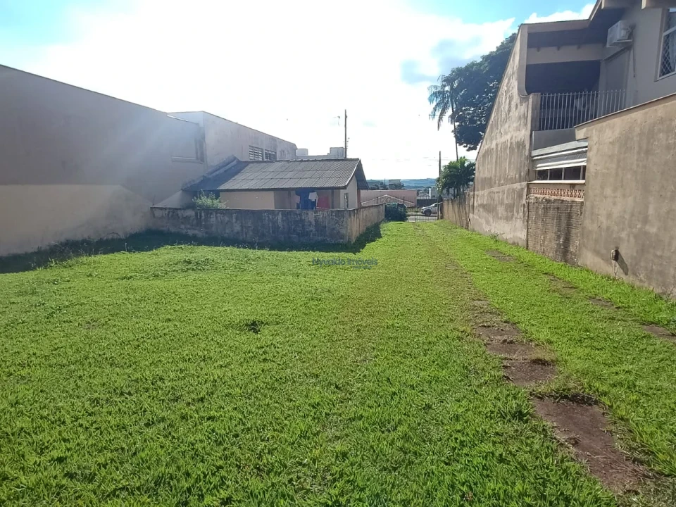 Imagens do imóveis *EM BREVE*    CASA FUNDOS CENTRO ( UM QUARTO)  *EM BREVE *