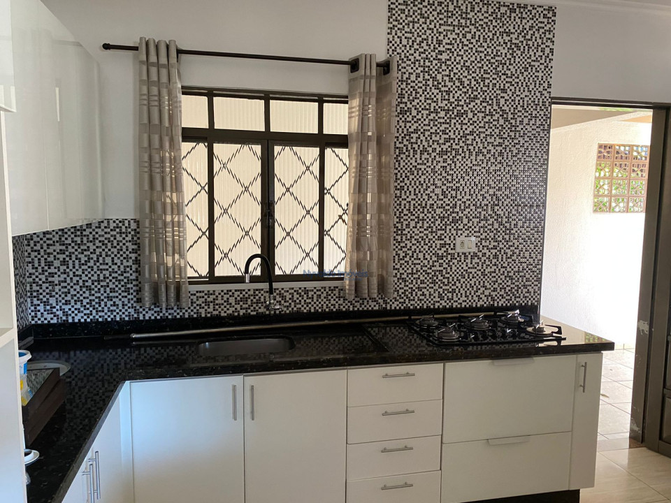 Imagens do imóveis Casa (3 dormitórios) - Jardim São Francisco