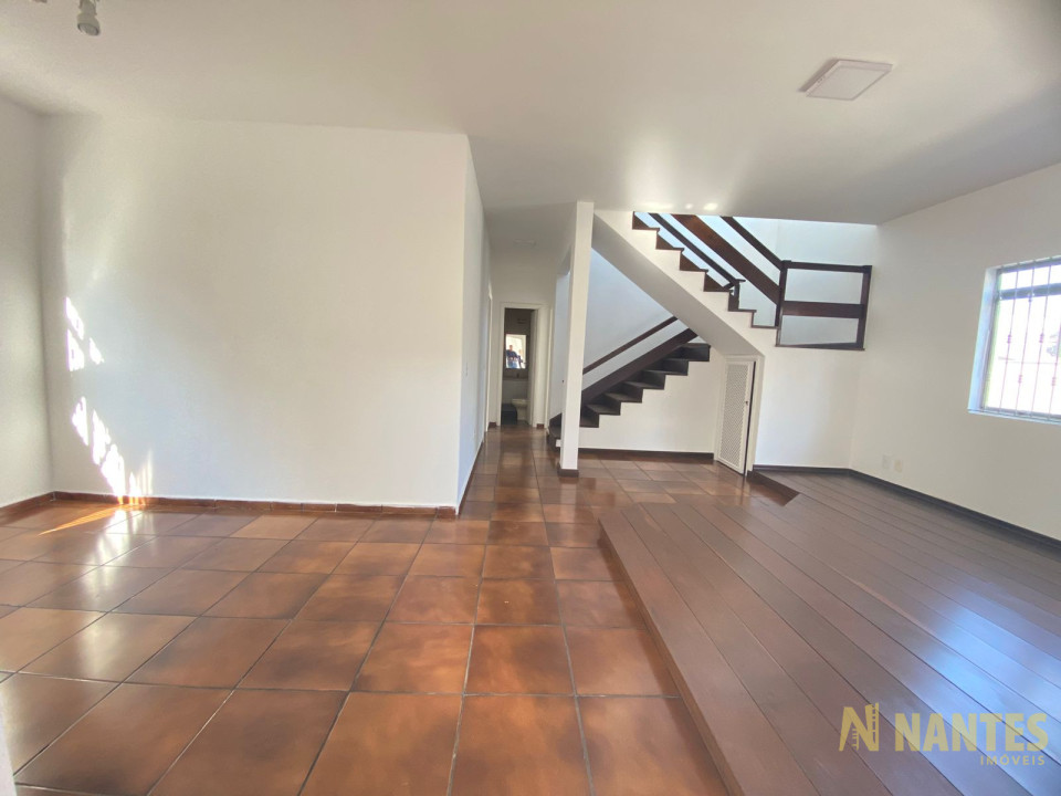 Casa à venda com 4 dormitórios, 260 m² R$ 1.200.000, Boa Vista - Londrina/PR