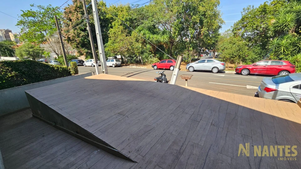 Imóvel comercial para venda, por R$ 960.000 - Bairro Kennedy próximo a Av. Maringá, 324m² em Londrina/Pr.