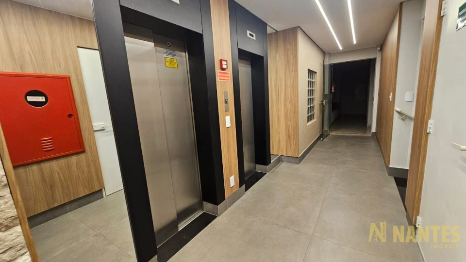 Apartamento a venda no Ed. Montpellier, 47 m² privativos, 1 quarto, Valor R$ 280.000 Centro de Londrina.