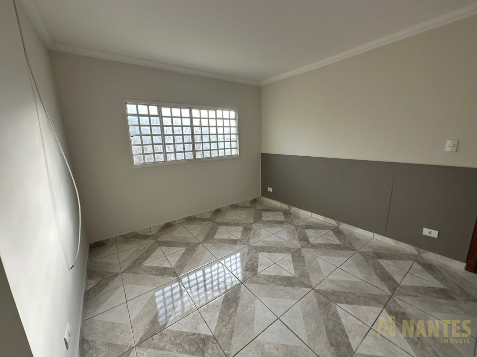 Imagens do imóveis Casa com 4 dormitórios à venda, 195 m² por R$ 495.000,00 - Bairro Aeroporto - Londrina/PR