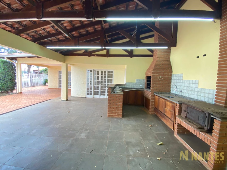 Imagens do imóveis Casa de esquina à venda Rua Jardinópolis - 250 m²  R$ 750.000, - Jardim Alvorada - Londrina/PR.