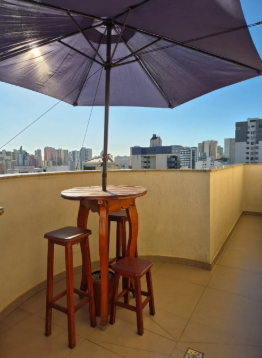 Apartamento duplex com terraço privativo no Condomínio Poeta Mário Romagnolli, Centro - Londrina PR