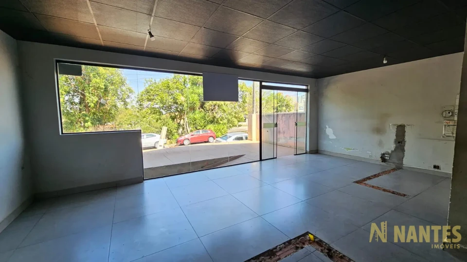 Imóvel comercial para venda, por R$ 960.000 - Bairro Kennedy próximo a Av. Maringá, 324m² em Londrina/Pr.