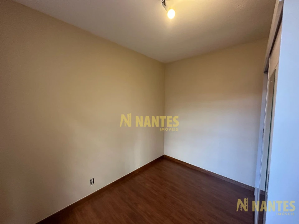 Casa para locação no Condomínio Ilha Bela, 3 dormitórios - R$1.400,00 + valor do Condomínio - Zona Leste, Londrina