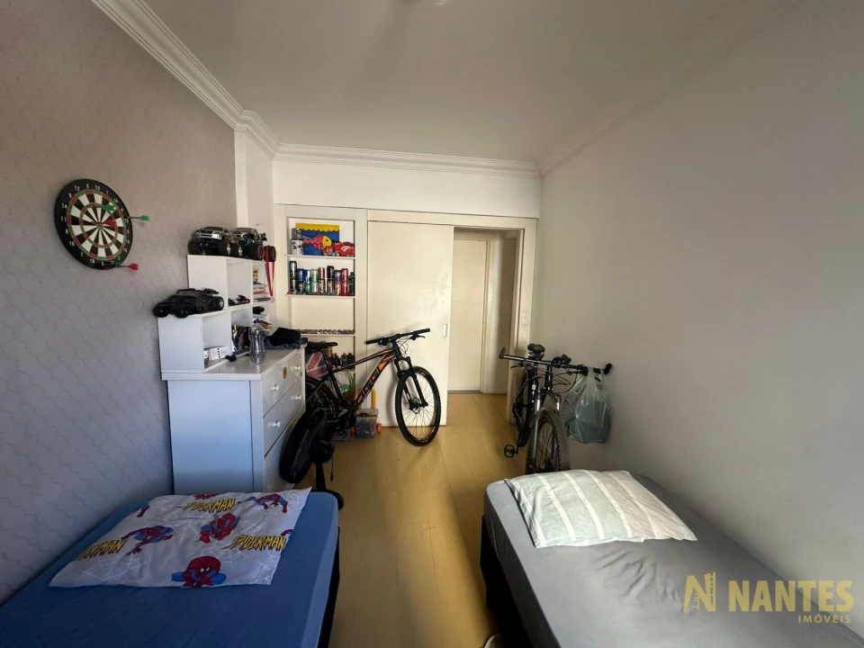 Imagens do imóveis Apartamento para venda com 3 dormitórios sendo 1 suíte, R$300.000,00 - Edifício Saint George, Centro de Londrina PR