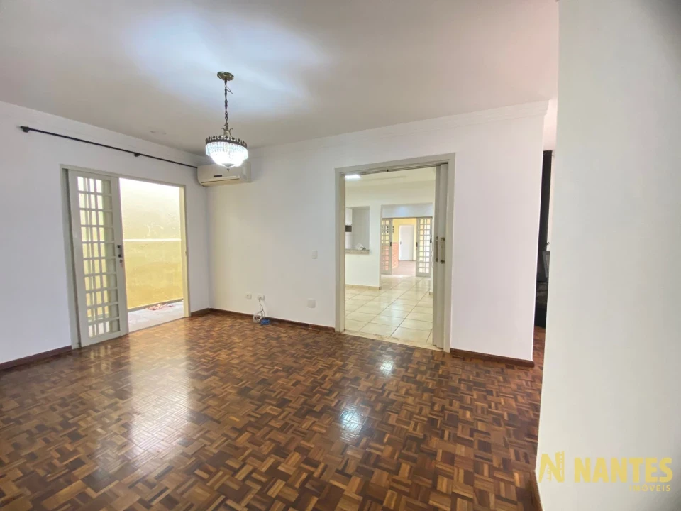Imagens do imóveis Casa de esquina à venda Rua Jardinópolis - 250 m²  R$ 750.000, - Jardim Alvorada - Londrina/PR.