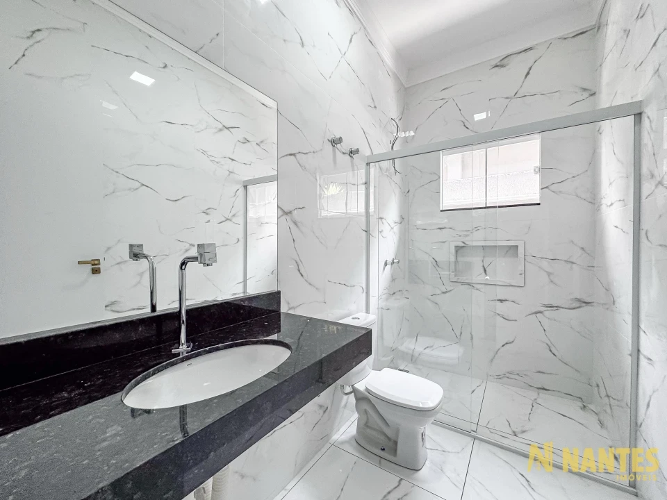 Casa térrea a venda no Condominio Bella, 152 m² privativos 3 quartos por R$ 1.225.000, Jardim Montecatini Londrina/Pr.