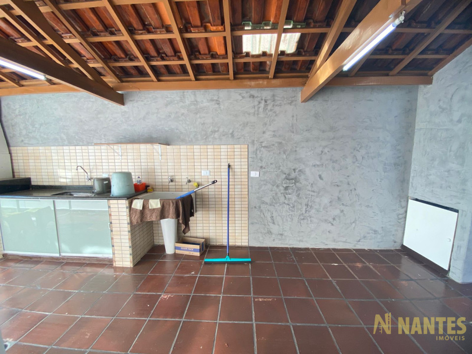 Casa à venda com 4 dormitórios, 260 m² R$ 1.200.000, Boa Vista - Londrina/PR