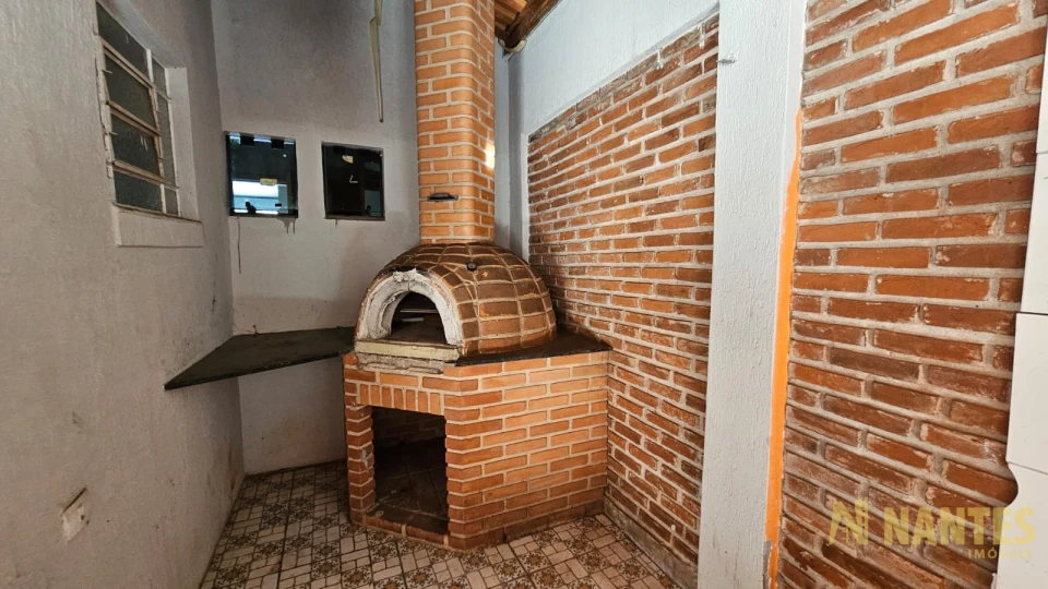 Imóvel comercial para venda, por R$ 960.000 - Bairro Kennedy próximo a Av. Maringá, 324m² em Londrina/Pr.