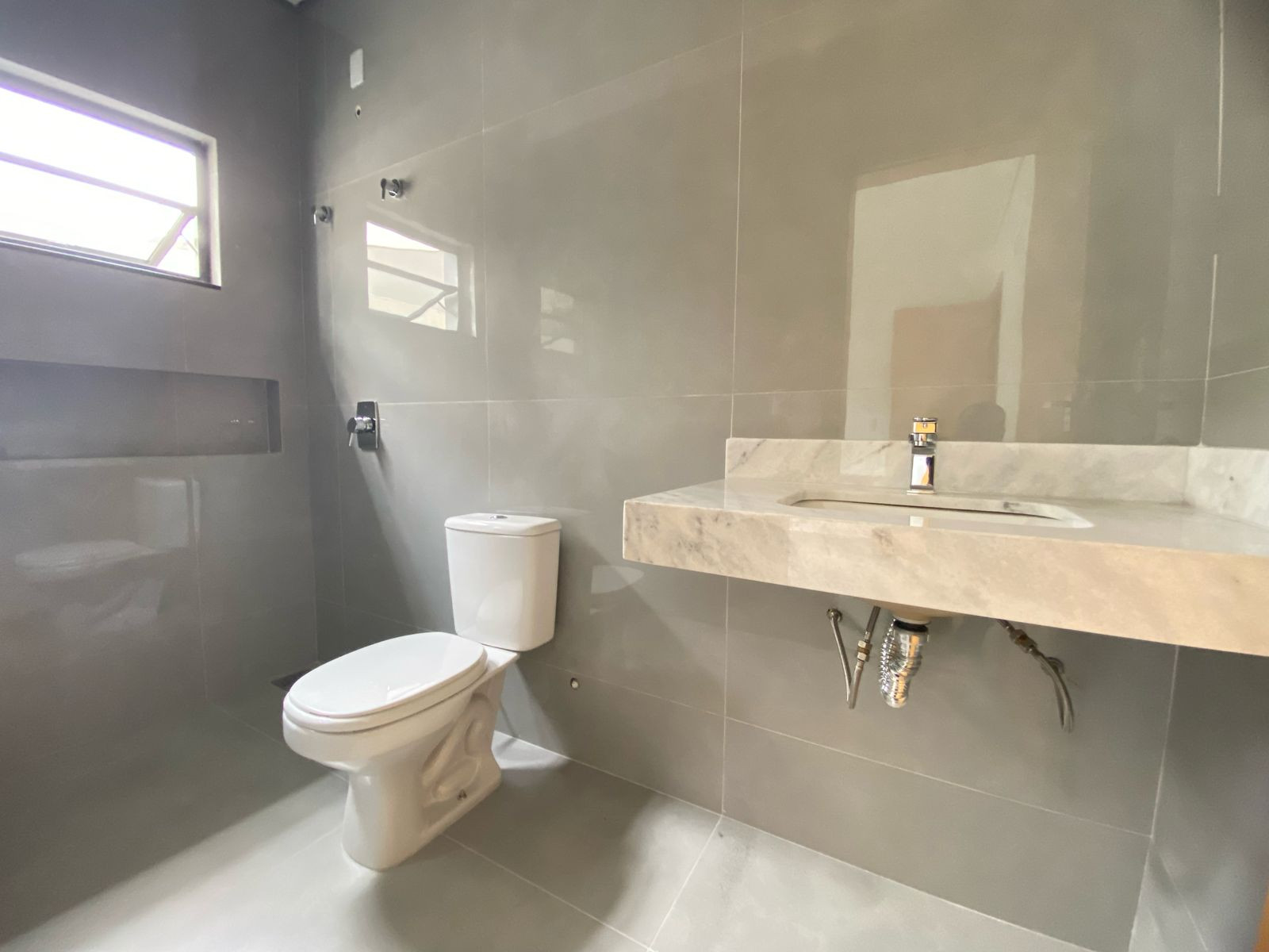 Casa térrea - 3 suítes - 150 m² - Condomínio Tauá Tangará - R$ 999.000,
