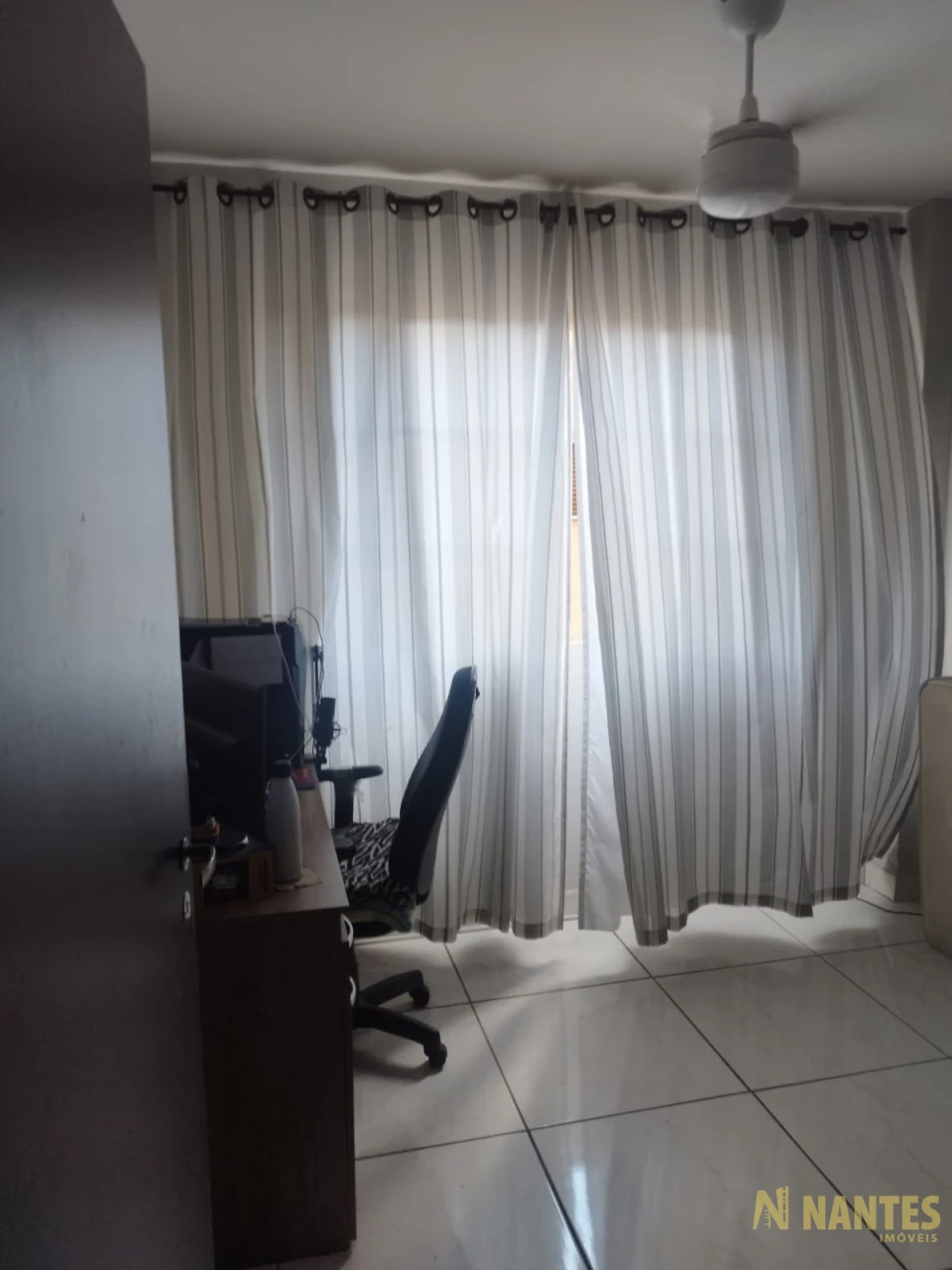 Imagens do imóveis Apartamento no centro Edificio Lilian, 101 m² privativos 3 quartos, Londrina/Pr