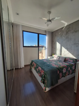 Apartamento duplex com terraço privativo no Condomínio Poeta Mário Romagnolli, Centro - Londrina PR