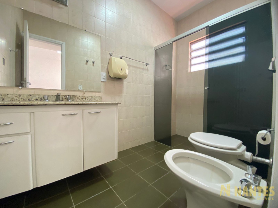 Casa à venda com 4 dormitórios, 260 m² R$ 1.200.000, Boa Vista - Londrina/PR