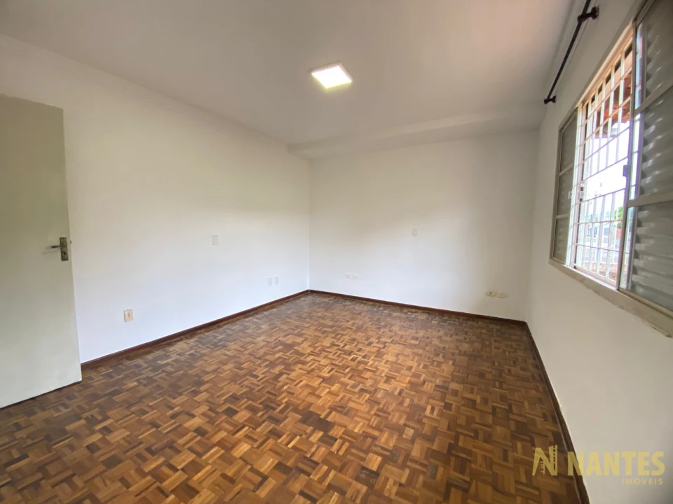 Imagens do imóveis Casa de esquina à venda Rua Jardinópolis - 250 m²  R$ 770.000, - Jardim Alvorada - Londrina/PR.