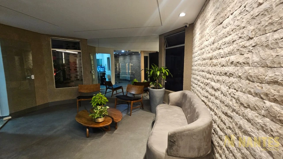 Apartamento a venda no Ed. Montpellier, 47 m² privativos, 1 quarto, Valor R$ 280.000 Centro de Londrina.