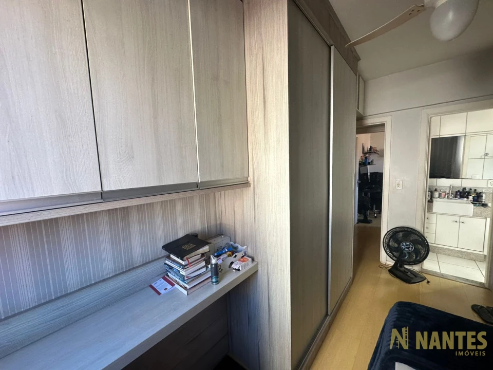 Imagens do imóveis Apartamento para venda com 3 dormitórios sendo 1 suíte, R$300.000,00 - Edifício Saint George, Centro de Londrina PR