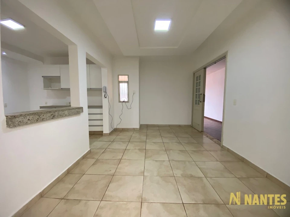 Imagens do imóveis Casa de esquina à venda Rua Jardinópolis - 250 m²  R$ 750.000, - Jardim Alvorada - Londrina/PR.
