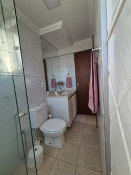 Apartamento duplex com terraço privativo no Condomínio Poeta Mário Romagnolli, Centro - Londrina PR