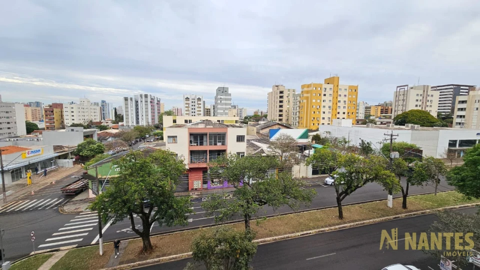 Apartamento a venda Ed. Leonardo da Vinci, 3 quartos, 157 m² privativos por R$ 630.000, Vila Larsen, Londrina/Pr.