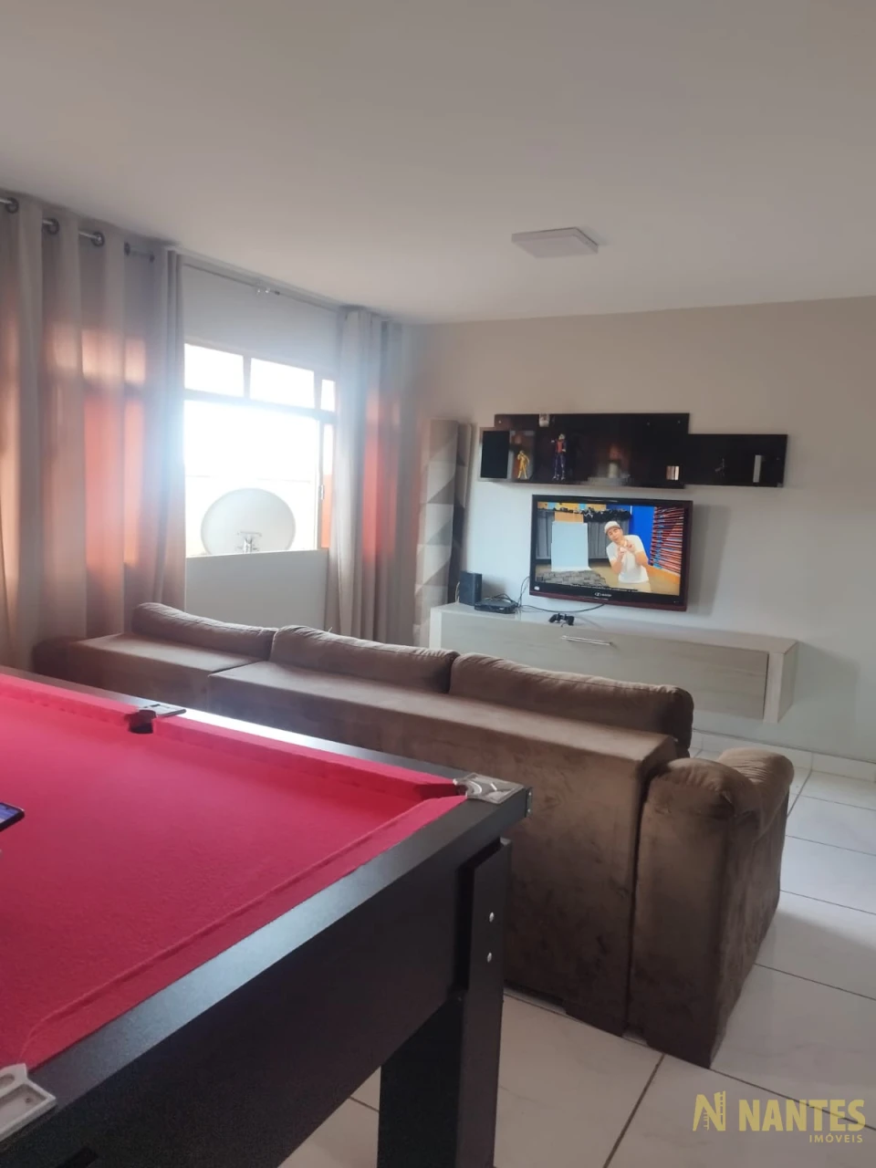 Imagens do imóveis Apartamento no centro Edificio Lilian, 101 m² privativos 3 quartos, Londrina/Pr