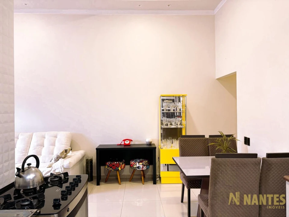 Casa a venda, 3 quartos, 95m² privativos por R$ 398.000, Bairro Cascavel Velho, Cascavel/Pr.