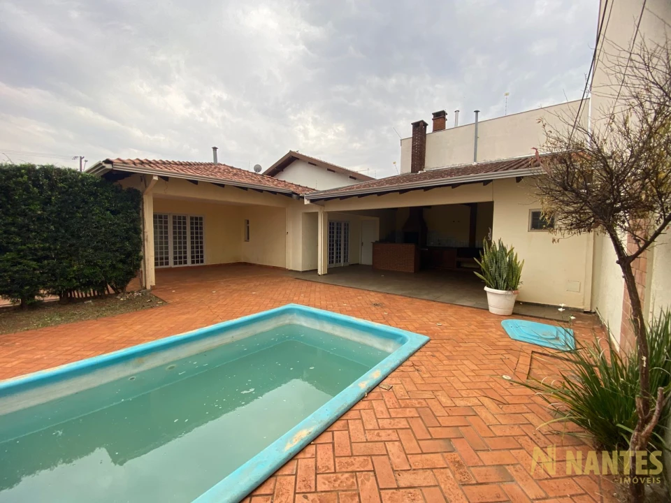 Imagens do imóveis Casa de esquina à venda Rua Jardinópolis - 250 m²  R$ 750.000, - Jardim Alvorada - Londrina/PR.