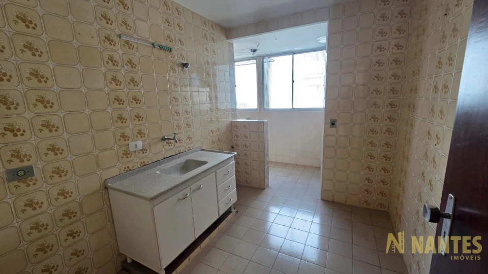Imagens do imóveis Apartamento a venda no Antares, 3 quartos por R$ 258.00 na Av. São João em Londrina/Pr,