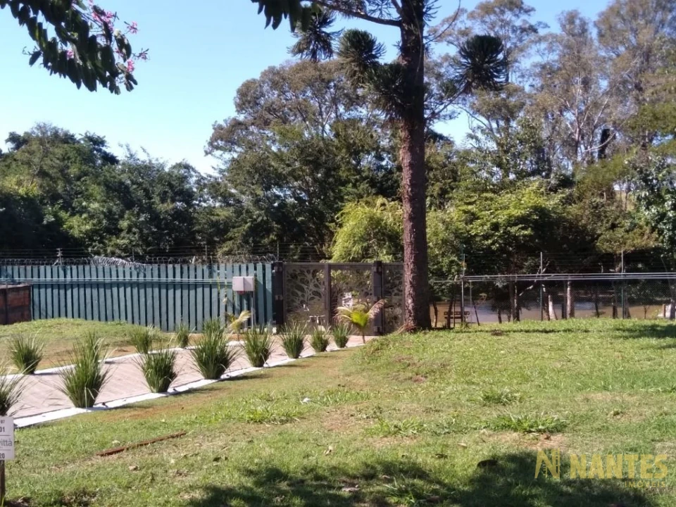 Casa térrea a venda no Condominio Bella, 152 m² privativos 3 quartos por R$ 1.225.000, Jardim Montecatini Londrina/Pr.