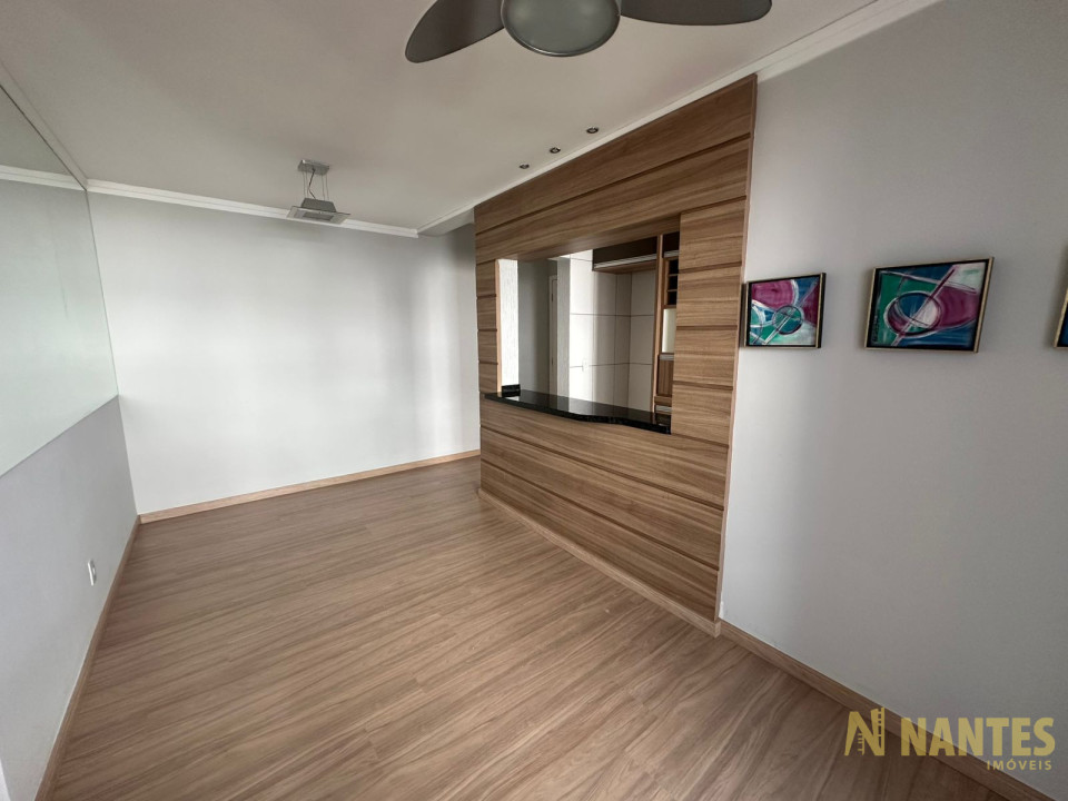 Apartamento com 3 dormitórios para venda e locação no Jardim Morumbi - Londrina/PR