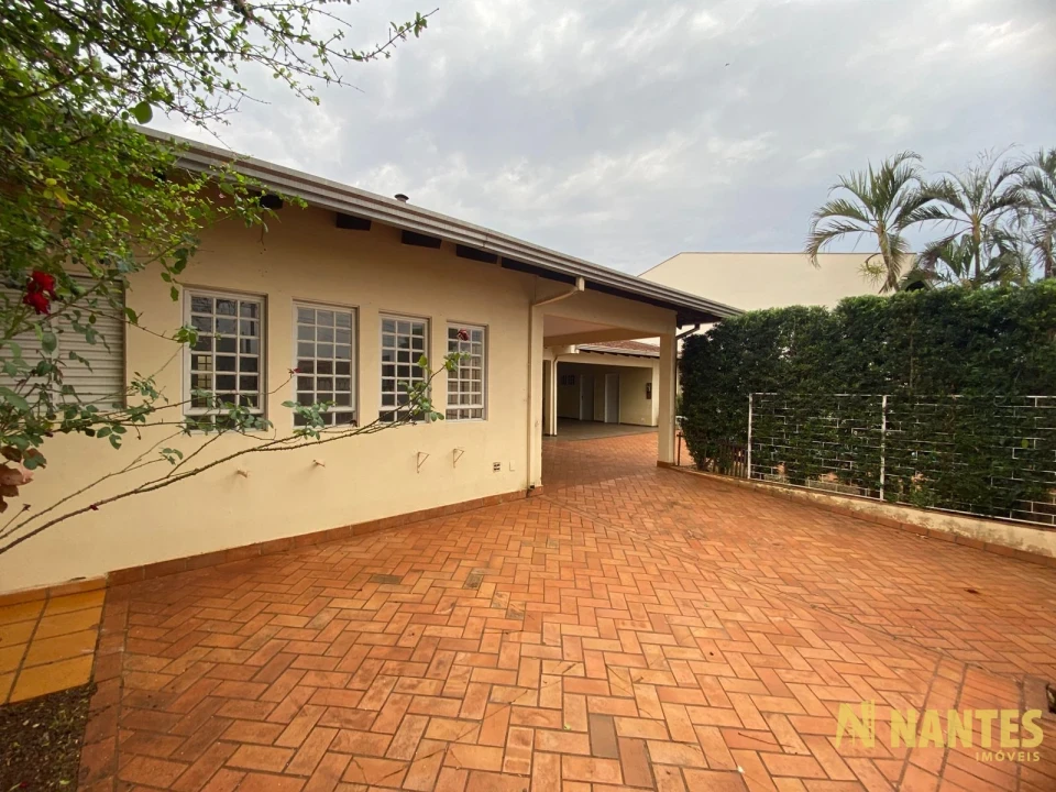 Imagens do imóveis Casa de esquina à venda Rua Jardinópolis - 250 m²  R$ 750.000, - Jardim Alvorada - Londrina/PR.
