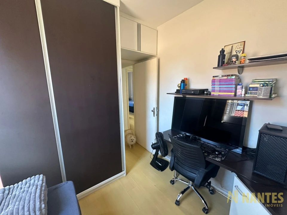 Imagens do imóveis Apartamento para venda com 3 dormitórios sendo 1 suíte, R$300.000,00 - Edifício Saint George, Centro de Londrina PR