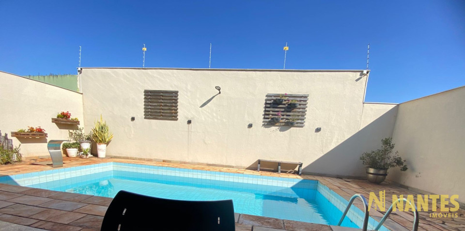 Casa à venda com 4 dormitórios, 200 m² R$ 1.090.000, - Jardim San Fernando - Londrina/PR