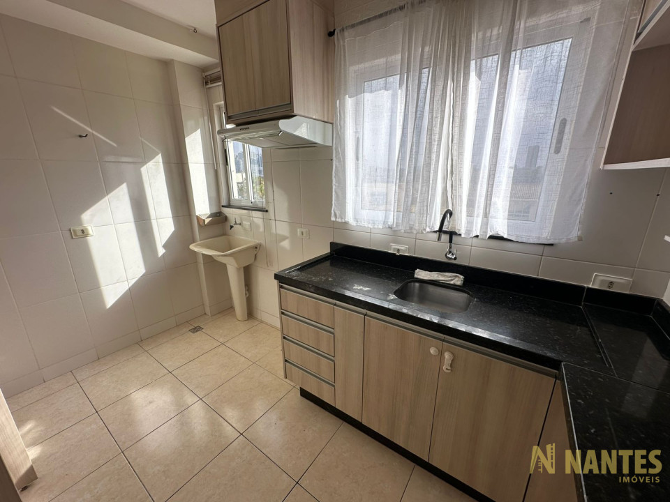 Apartamento para locação no Ed. New Brooklin Residence, Jardim Higienopólis - Londrina PR