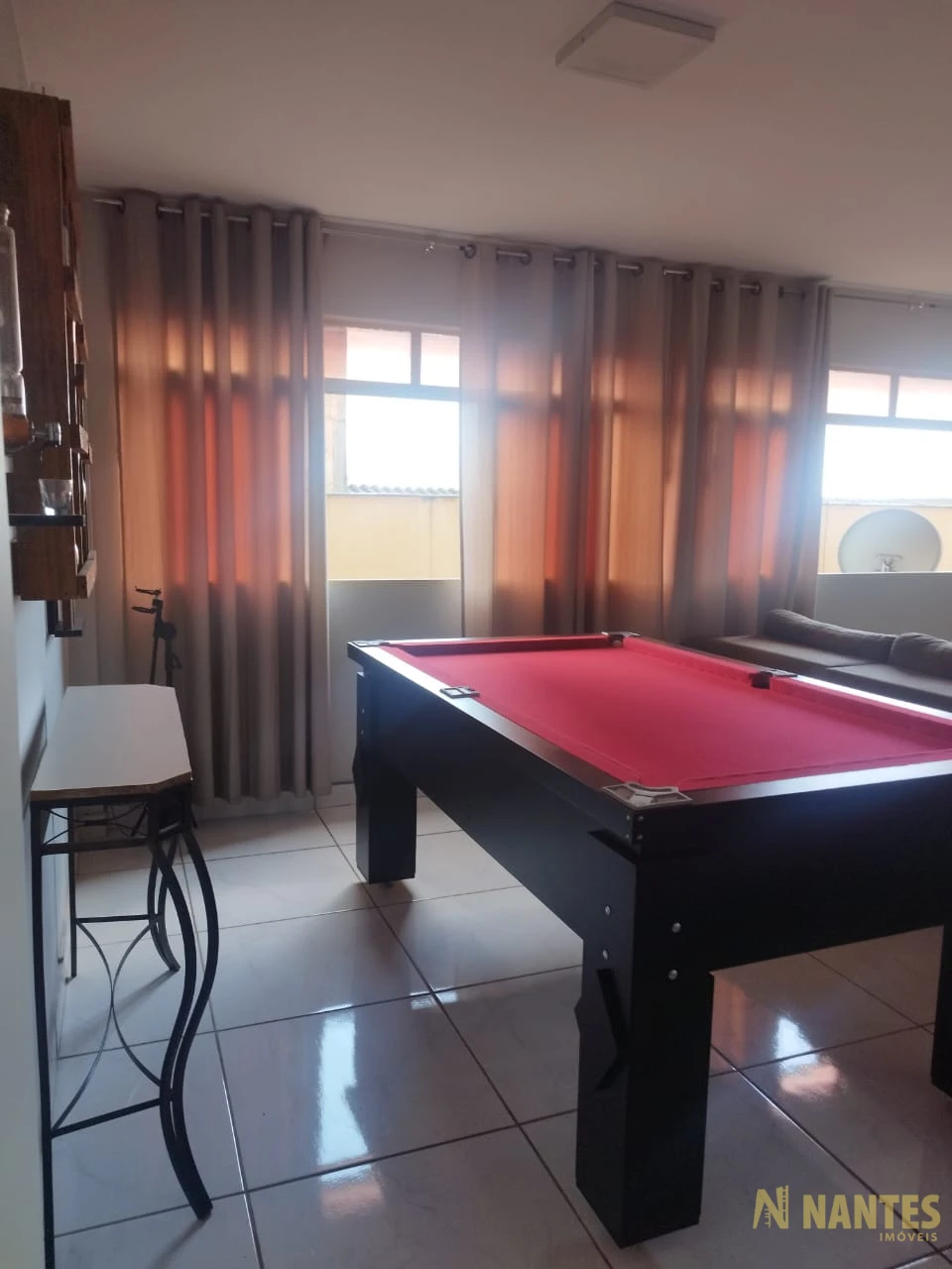 Imagens do imóveis Apartamento no centro Edificio Lilian, 101 m² privativos 3 quartos, Londrina/Pr