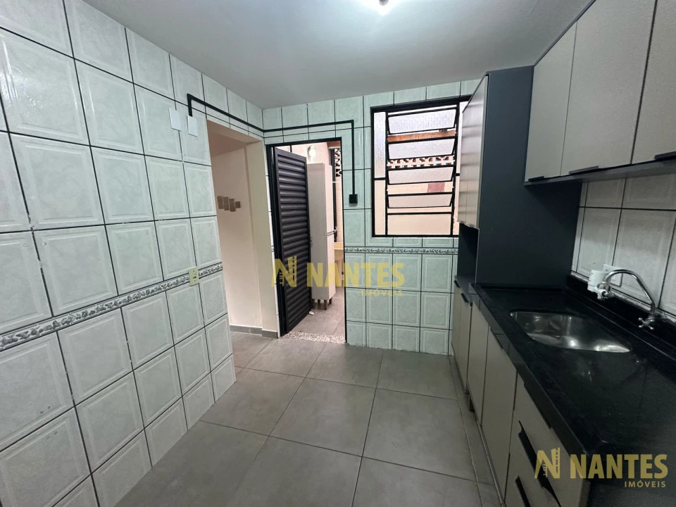Casa para locação no Condomínio Ilha Bela, 3 dormitórios - R$1.400,00 + valor do Condomínio - Zona Leste, Londrina